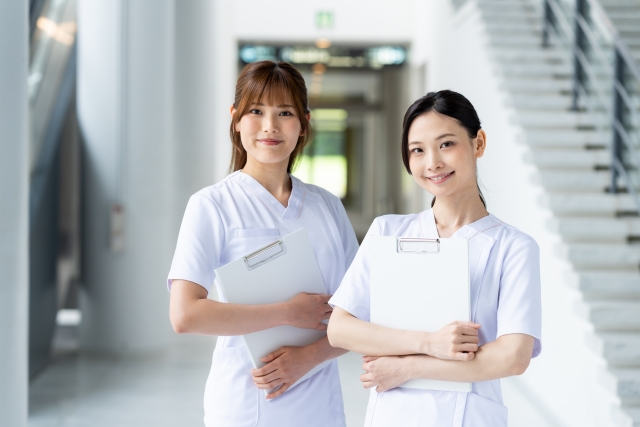 女性スタッフ
